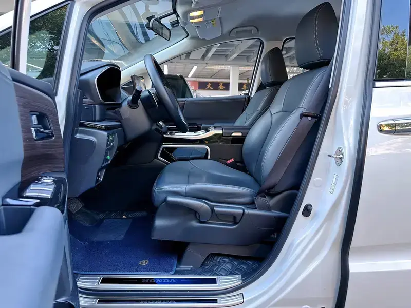 2024 Honda Odyssey с пробегом 30 000 км