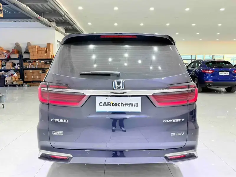 2024 Honda Odyssey с пробегом 17 000 км