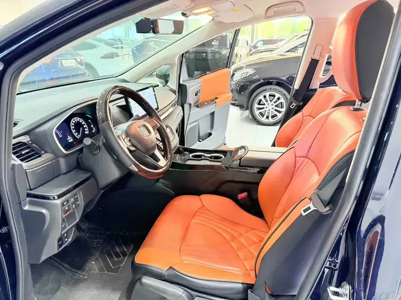 2024 Honda Odyssey с пробегом 17 000 км