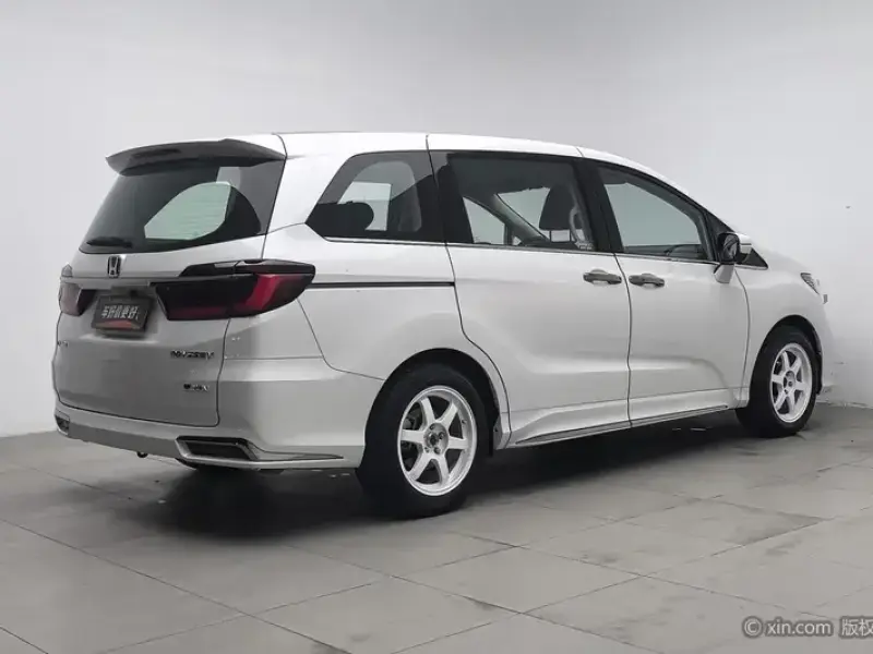 2024 Honda Odyssey с пробегом 56 300 км