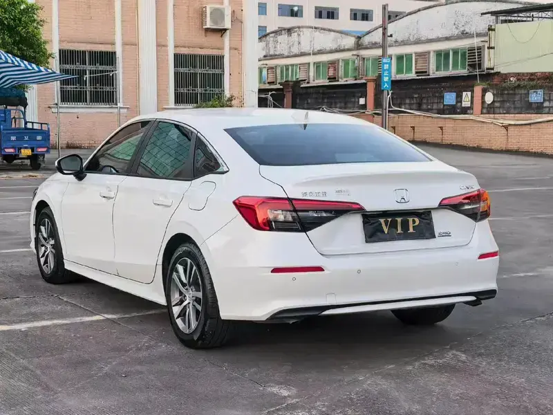 2023 Honda Civic с пробегом 7 600 км