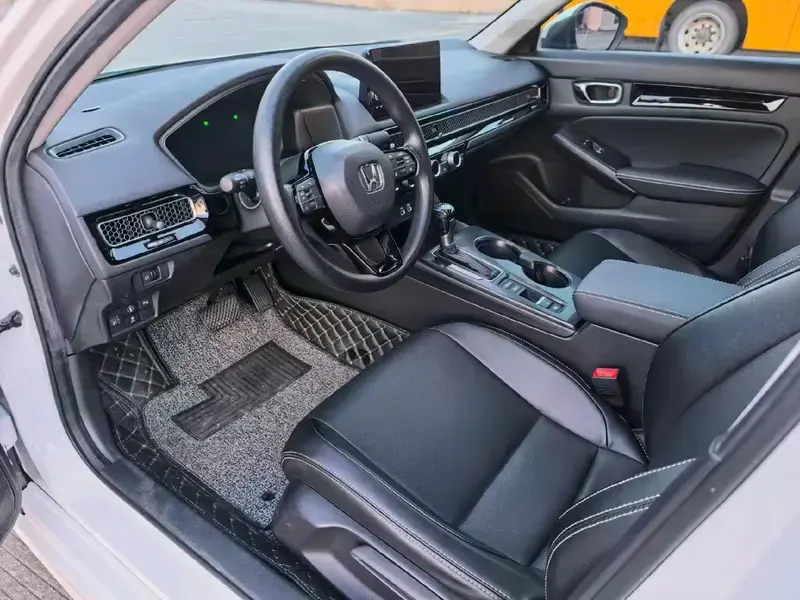 2023 Honda Civic с пробегом 7 600 км