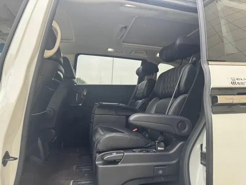 2019 Honda Elysion с пробегом 116 000 км
