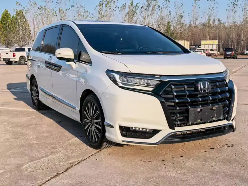 2022 Honda Elysion с пробегом 80 000 км