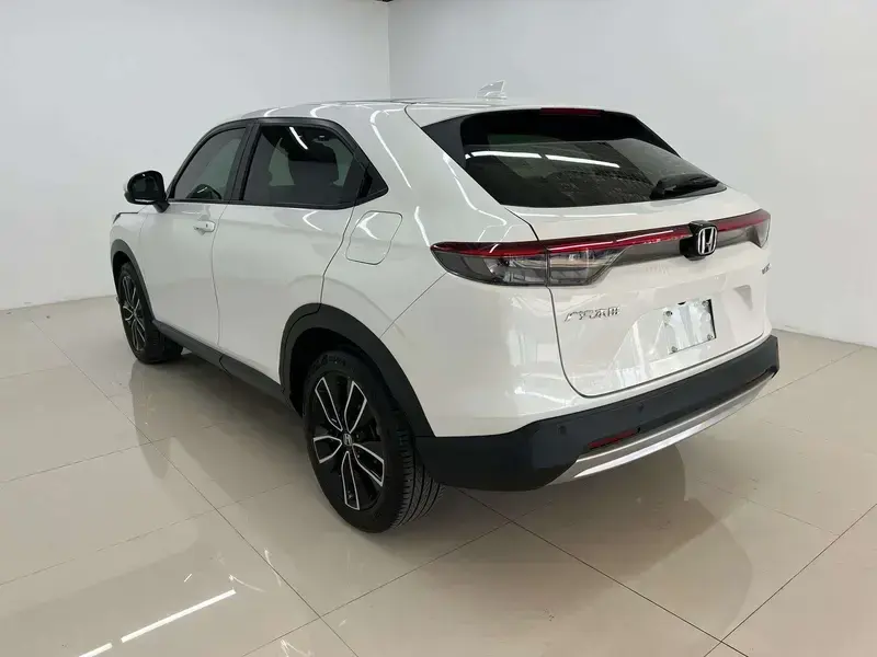 2023 Honda Vezel с пробегом 11 000 км