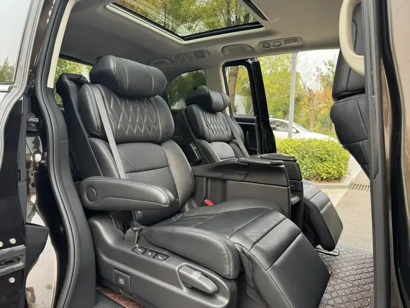 2019 Honda Elysion с пробегом 120 000 км