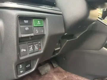 2019 Honda Elysion с пробегом 120 000 км