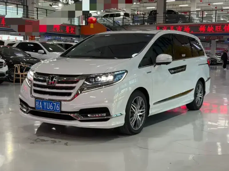 2019 Honda Elysion с пробегом 80 000 км
