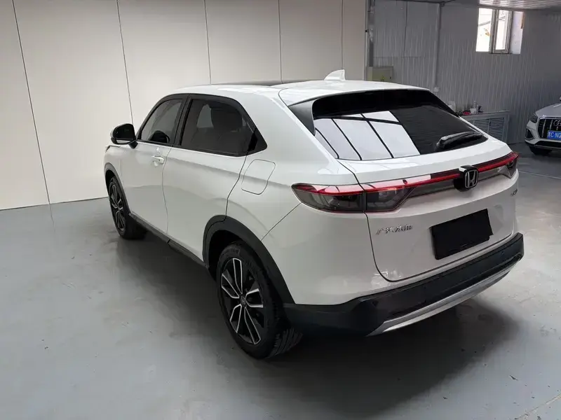2023 Honda Vezel с пробегом 35 000 км