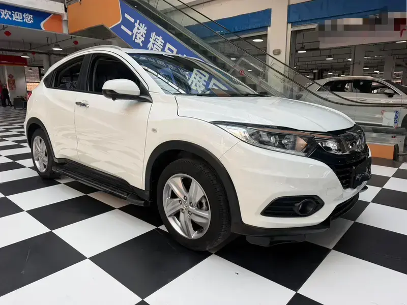 2022 Honda Vezel с пробегом 44 000 км