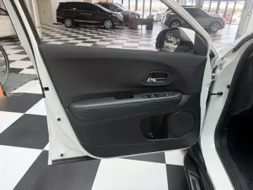 2022 Honda Vezel с пробегом 44 000 км