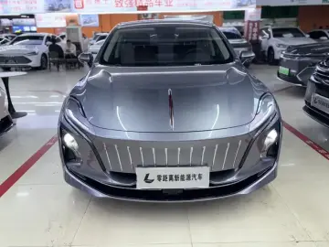 2024 Hongqi E-QM5 с пробегом 44 000 км