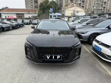 2025 Hongqi H5 с пробегом 23 800 км