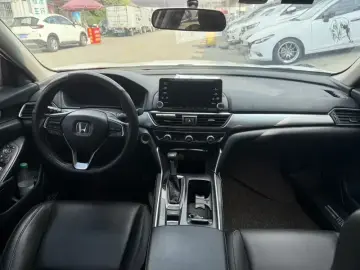2019 Honda Inspire с пробегом 59 000 км
