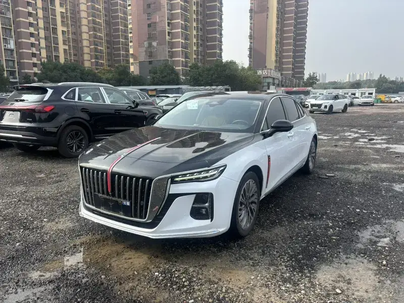 2023 Hongqi H5 с пробегом 46 000 км