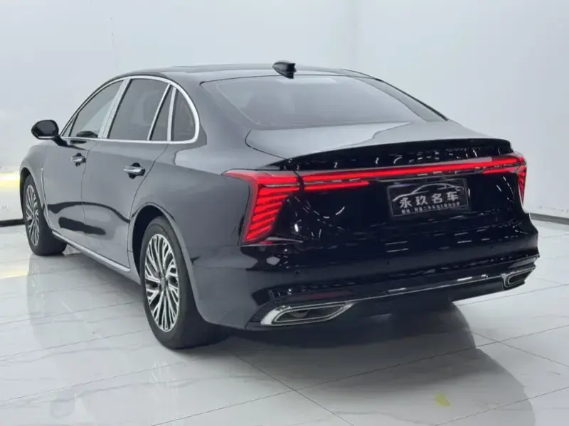 2024 Hongqi H5 с пробегом 16 500 км