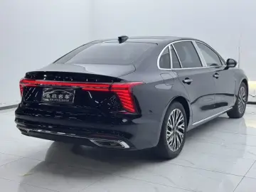 2024 Hongqi H5 с пробегом 16 500 км