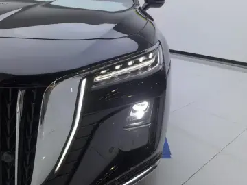 2024 Hongqi H5 с пробегом 24 000 км