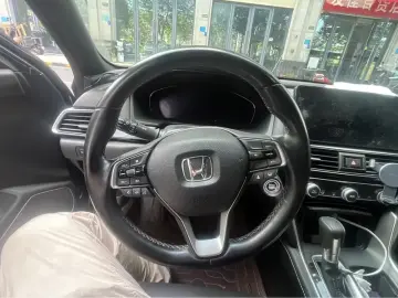 2022 Honda Inspire с пробегом 68 900 км