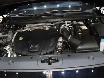 2025 Hongqi H6 с пробегом 15 000 км