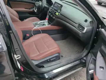 2019 Honda Inspire с пробегом 39 000 км