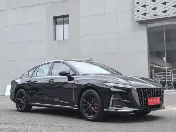 2025 Hongqi H6 с пробегом 200 км