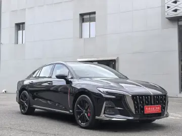2025 Hongqi H6 с пробегом 200 км