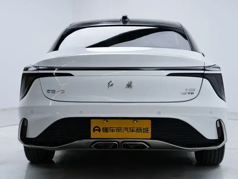 2023 Hongqi H6 с пробегом 25 600 км