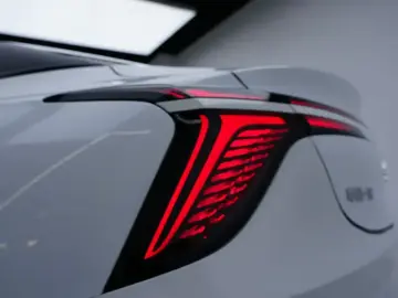 2023 Hongqi H6 с пробегом 25 600 км