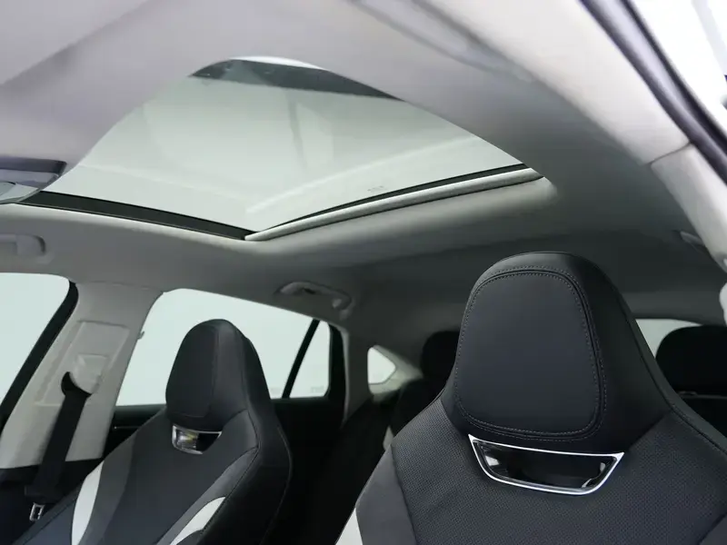 2023 Hongqi H6 с пробегом 25 600 км