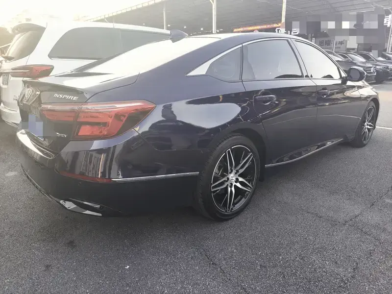 2022 Honda Inspire с пробегом 110 000 км