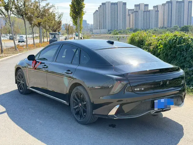 2023 Hongqi H6 с пробегом 50 300 км