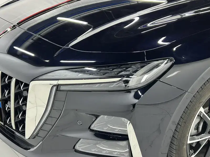 2024 Hongqi H6 с пробегом 8 400 км
