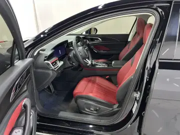 2024 Hongqi H6 с пробегом 8 400 км
