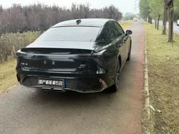 2024 Hongqi H6 с пробегом 7 400 км