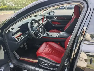 2023 Hongqi H6 с пробегом 51 000 км