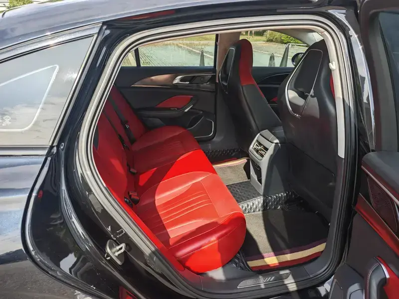 2023 Hongqi H6 с пробегом 51 000 км