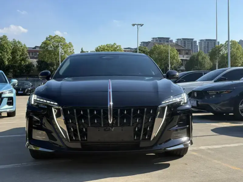 2024 Hongqi H6 с пробегом 23 600 км
