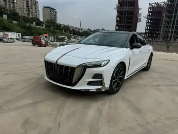 Hongqi H6