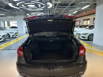 2021 Hongqi H7 с пробегом 29 000 км