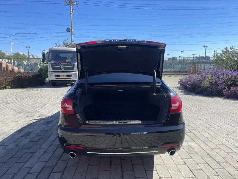 2019 Hongqi H7 с пробегом 74 000 км