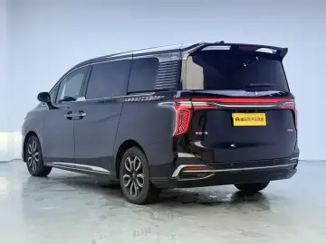 2022 Hongqi HQ9 с пробегом 132 100 км