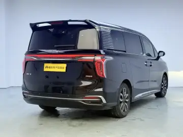 2022 Hongqi HQ9 с пробегом 132 100 км
