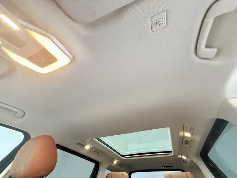 2022 Hongqi HQ9 с пробегом 132 100 км