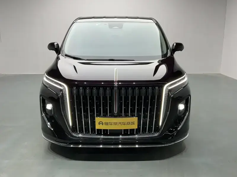 2022 Hongqi HQ9 с пробегом 13 500 км