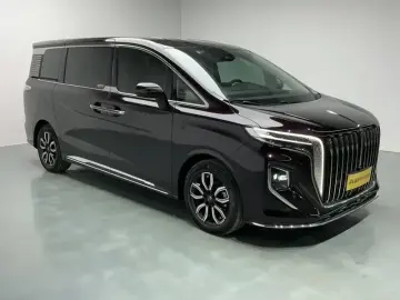 2022 Hongqi HQ9 с пробегом 13 500 км