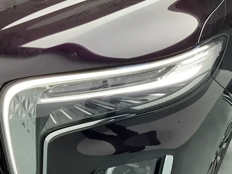 2022 Hongqi HQ9 с пробегом 13 500 км