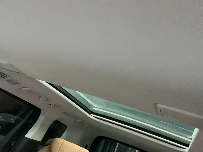 2022 Hongqi HQ9 с пробегом 13 500 км