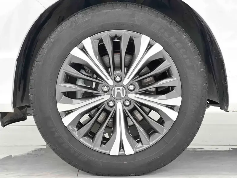2020 Honda UR-V с пробегом 28 900 км