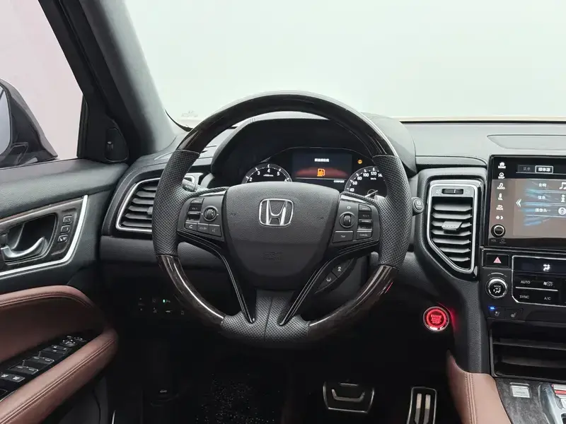 2020 Honda UR-V с пробегом 38 700 км